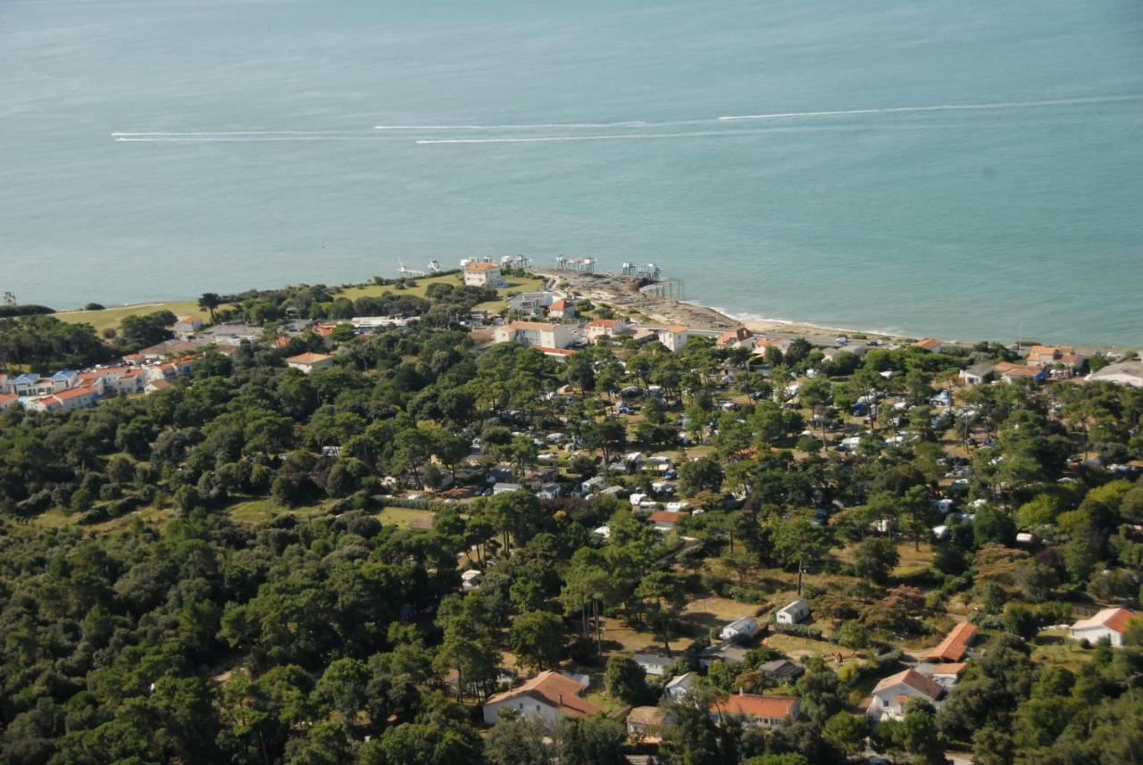 Camping Le Puits De L'Auture Hotel แซ็งต์-ปาเลส์-ซูร์-แมร์ ภายนอก รูปภาพ