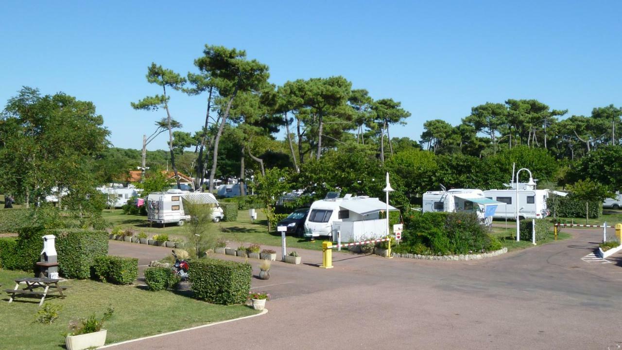 Camping Le Puits De L'Auture Hotel แซ็งต์-ปาเลส์-ซูร์-แมร์ ภายนอก รูปภาพ